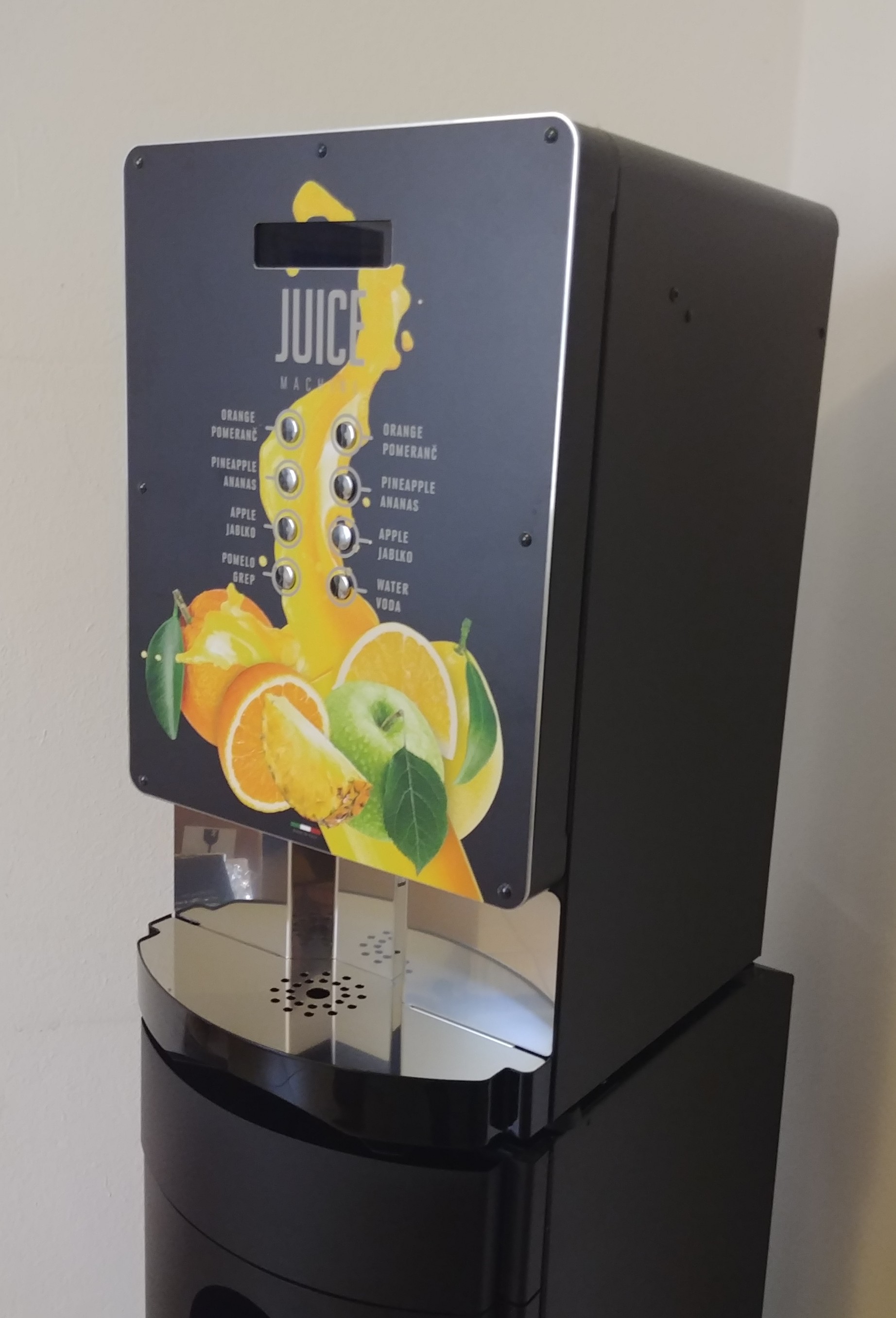 EASY JUICE nápojový automat na džusy